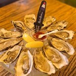 #蕃薯妹周圍食 #蕃薯妹周圍食_西餐 
#蠔站 #oysterstation #生蠔控 #10蚊生蠔 #生蠔關注組 #香港西餐