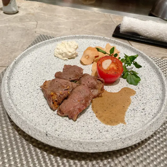 鐵板燒美國牛肉眼薄撐