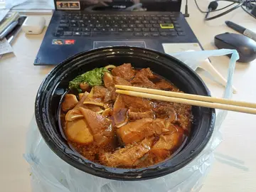 五𩠌车仔面