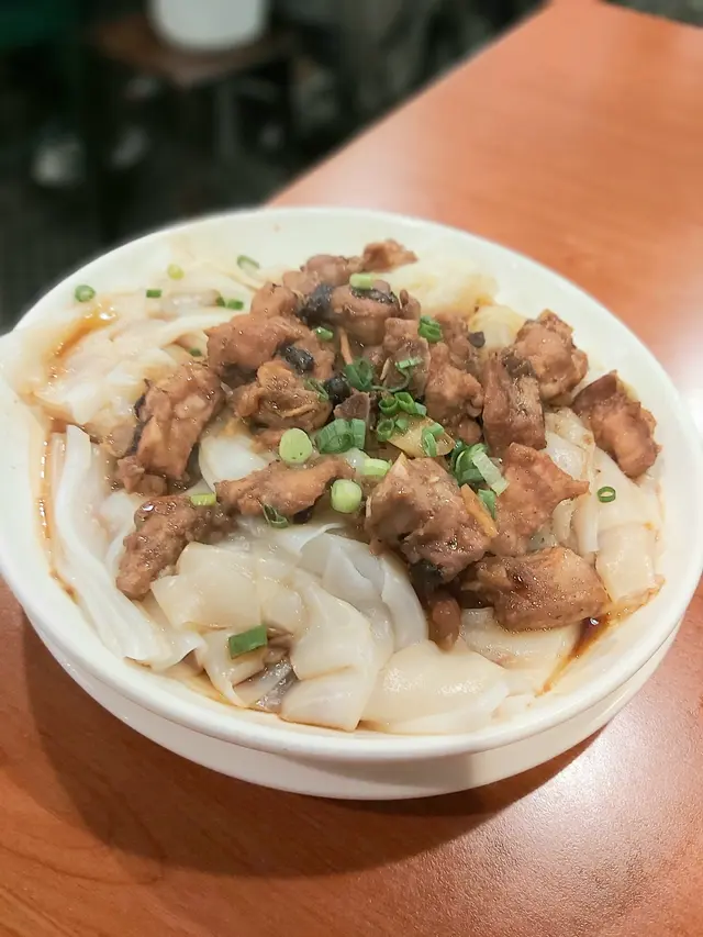 豉汁排骨蒸陳村粉