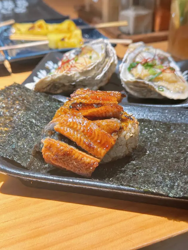 鰻魚飯糰