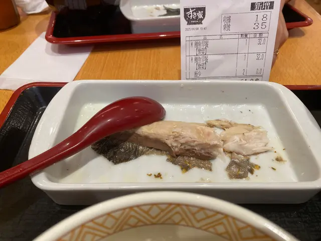 鯖魚係無骨，好厚肉，好juicy，一啲都唔乾，我連魚皮都食埋，真係食到我津津有味😋