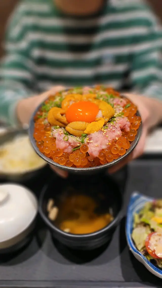 月見 - 極丼定食
