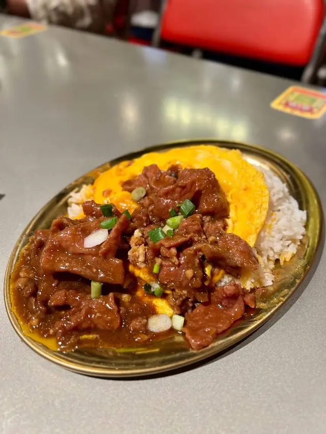 滑蛋沙嗲牛肉飯