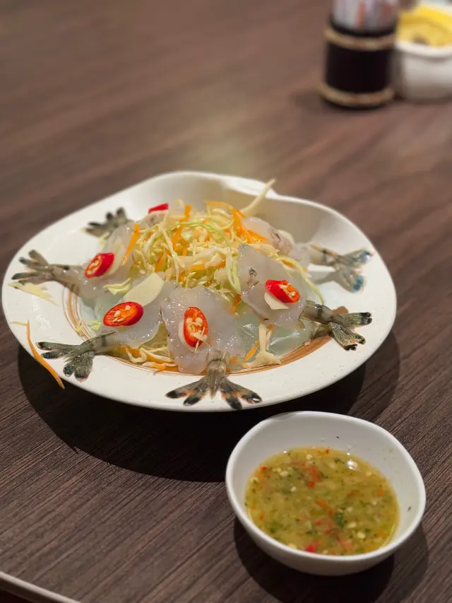 蝦肉彈牙，新鮮大隻，泰式醬汁配搭一流