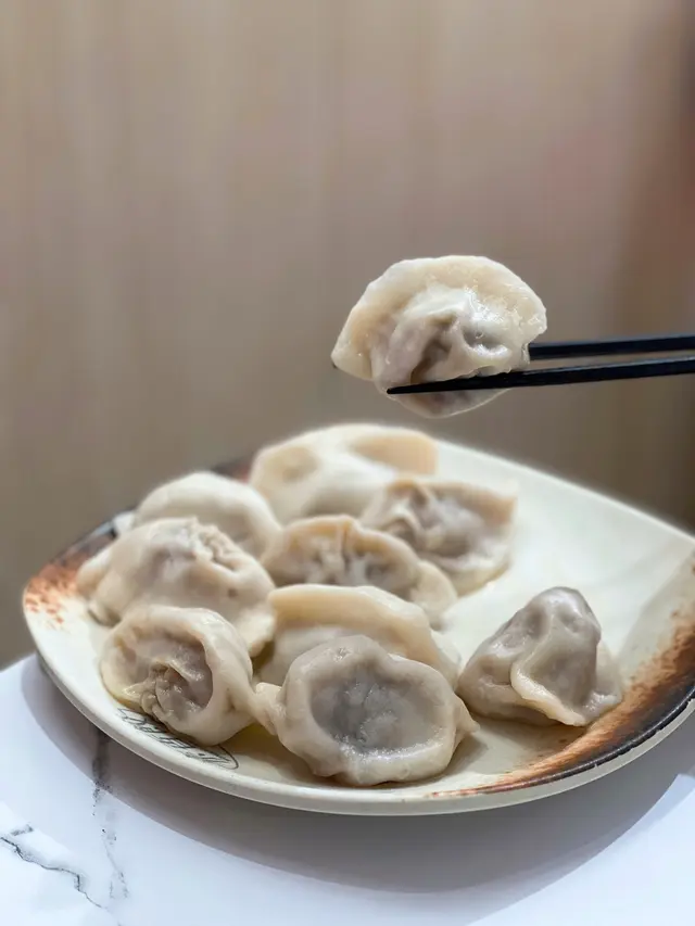 京蔥牛肉水餃