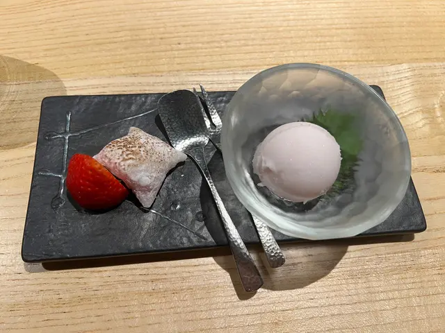 甜品  甜王士多啤梨 雪芭