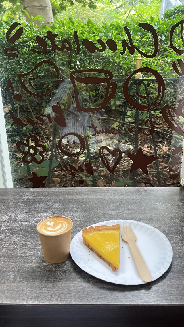 Piccolo Latte  &  Lemon Tart