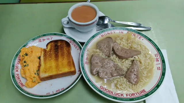 滋味茶餐(豬潤麺)