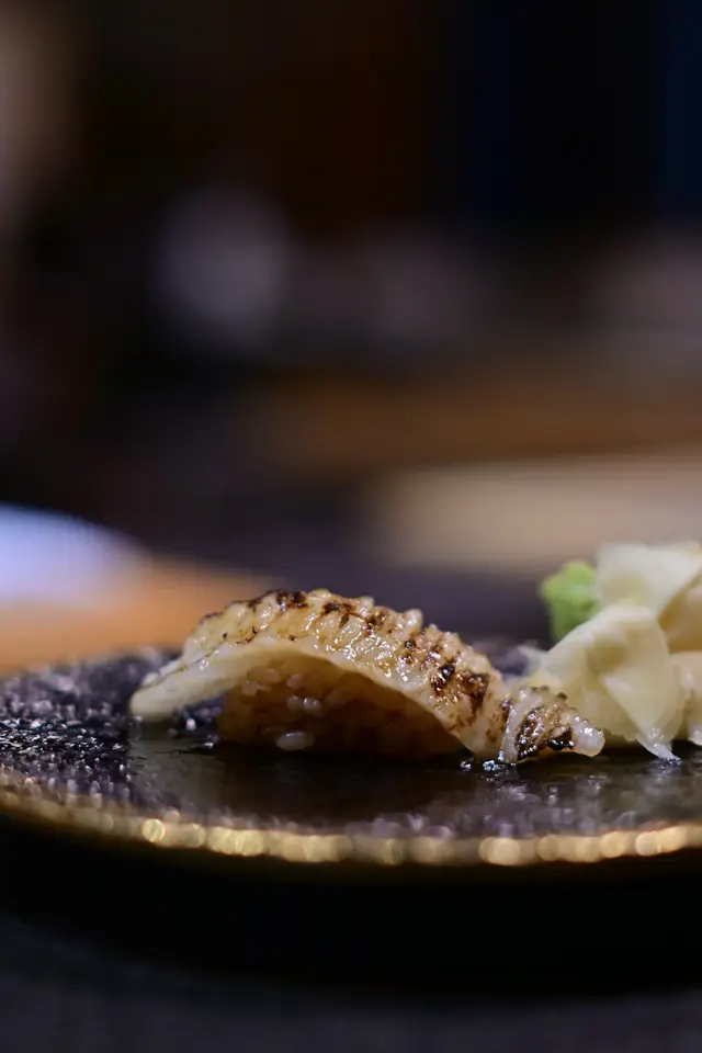 灸燒左口魚壽司