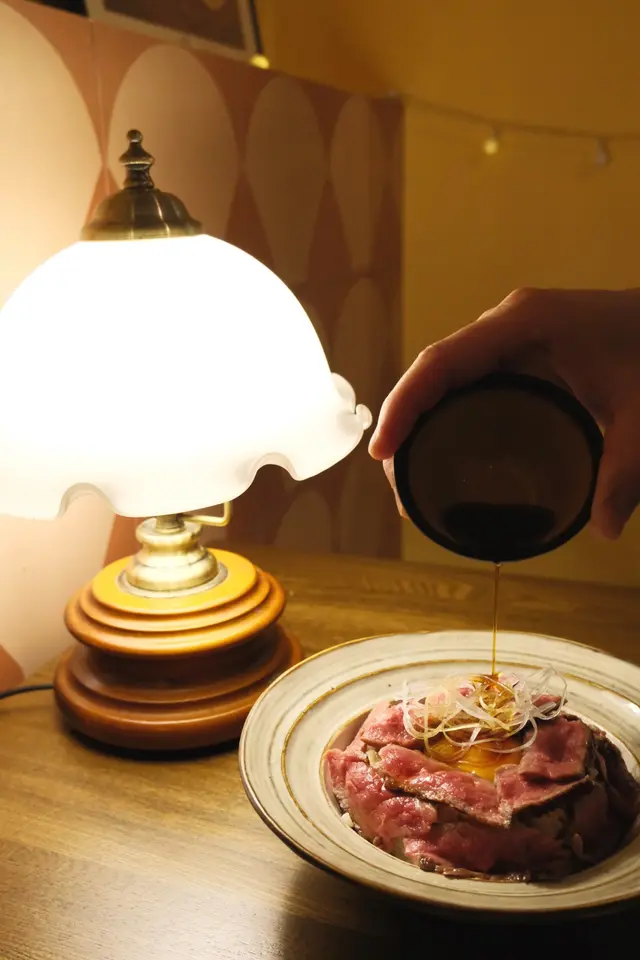 慢煮牛柳非常嫩滑多汁,牛味濃郁。忌廉蓋飯口感很像risotto,口感濕潤令人胃口大開!