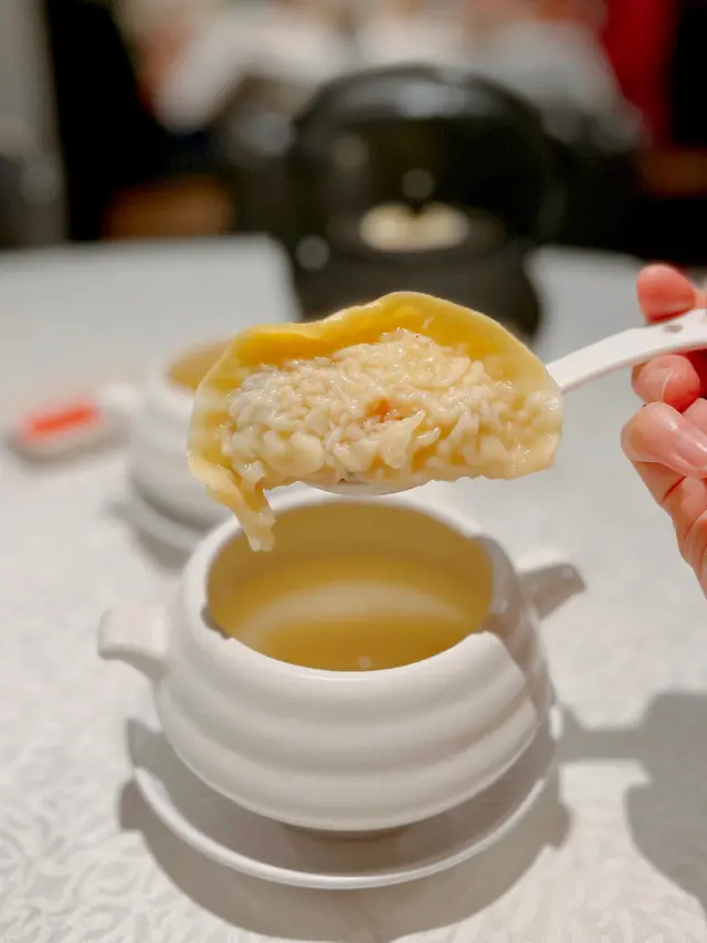 香濃雞湯蟹肉灌湯餃