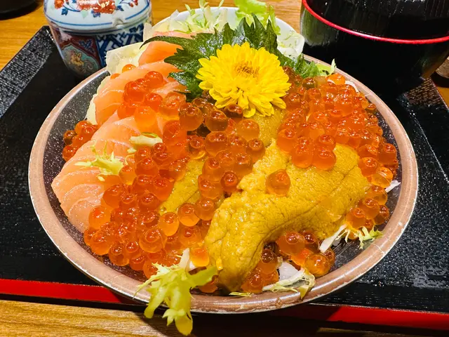 三文魚海膽三文魚子丼餐