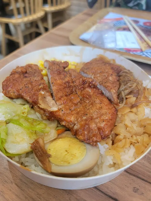 豬扒魯肉飯