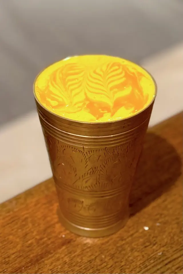 mango lassi