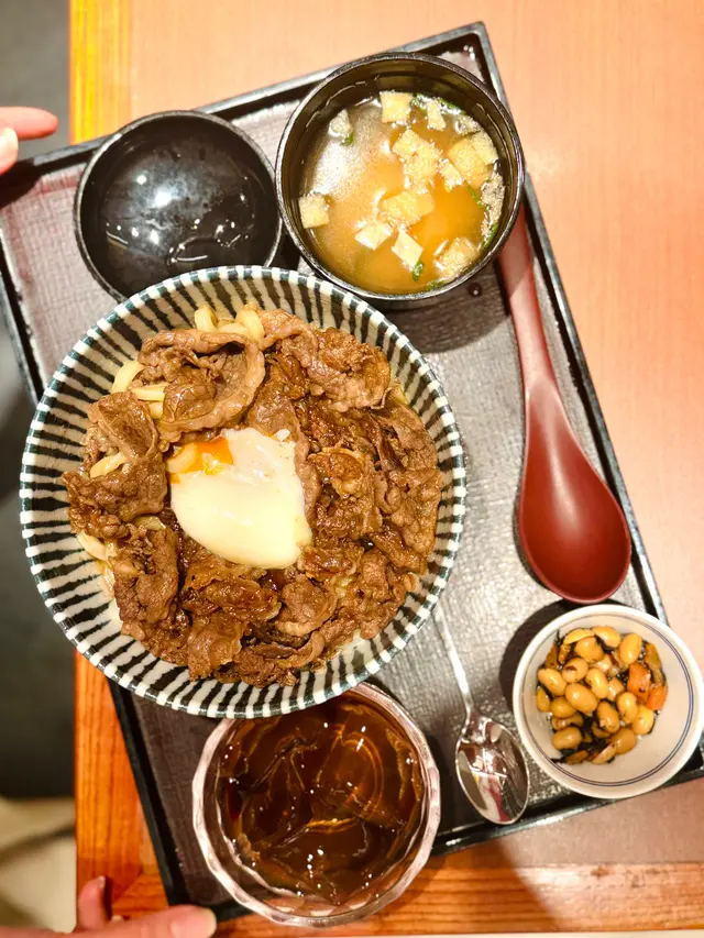 澳洲和牛壽喜燒拌烏冬定食