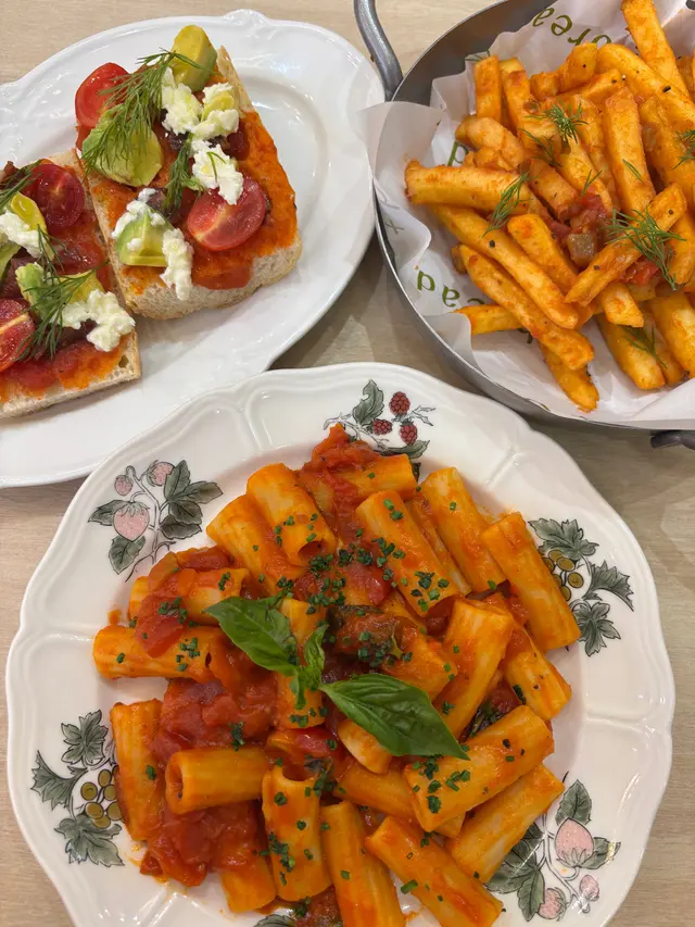 估唔到有得食西餐！麵包好食！打卡一流！