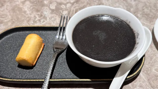 黑芝麻糊燉奶 ,黃金脆奶卷