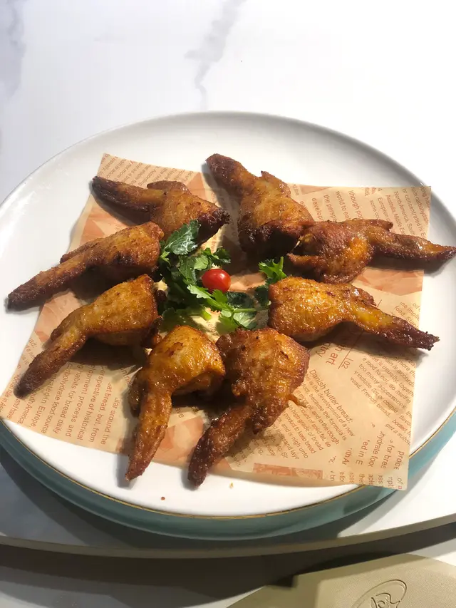 巧手香糯釀雞翼 （8隻）