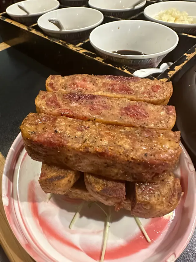 比較新奇,平時食開午餐肉多加咗黑松露提升咗個味覺😗