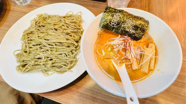 蝦湯沾麵
