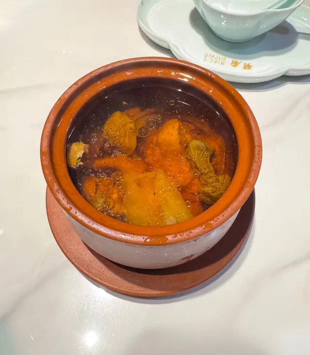 松茸花膠燉雞湯