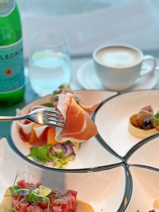 哈密瓜和聖丹尼爾火腿DOP香醋奶油