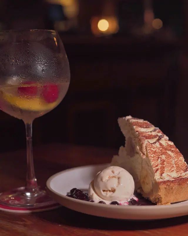 𝘉𝘢𝘯𝘰𝘧𝘧𝘦𝘦 𝘗𝘪𝘦