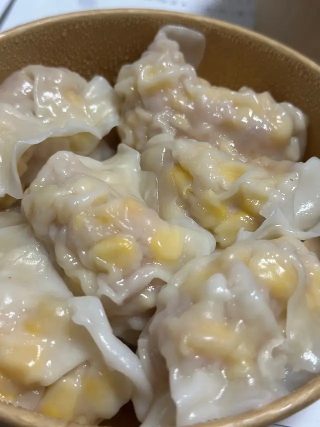 芝士粟米豬肉湯餃