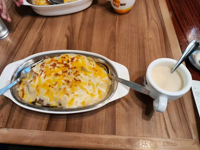 芝士焗栗米牛肉意粉