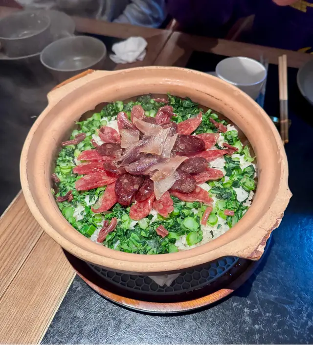 臘味煲仔飯
