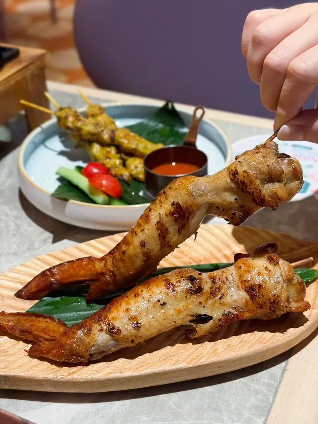香茅椰糖烤雞全翼