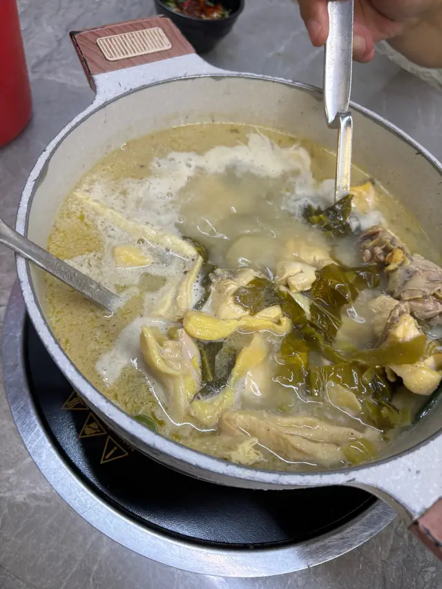 胡椒鹹菜豬肚雞鍋