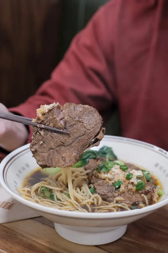 紅燒牛腱湯麵