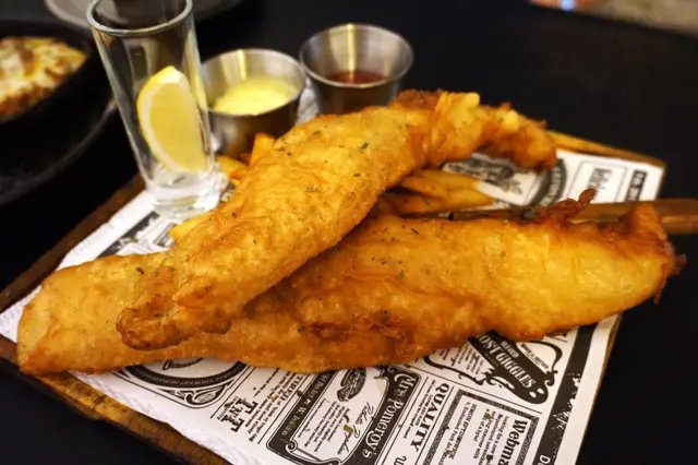 炸啤酒魚柳薯條