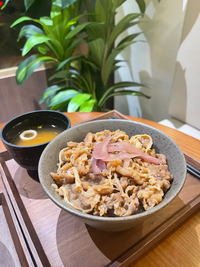 照燒汁煮牛肉丼定食