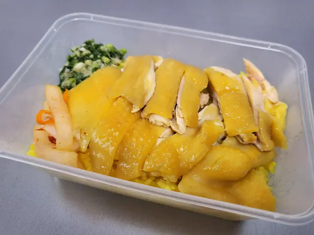 無骨海南雞飯