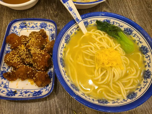 糖醋炸排骨湯麵