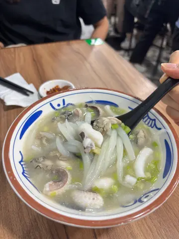 蚝仔墨鱼头银针粉