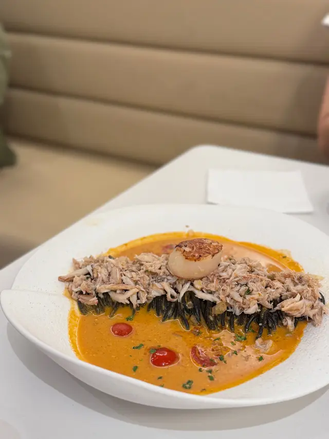 龍蝦濃湯蟹肉帶子麵