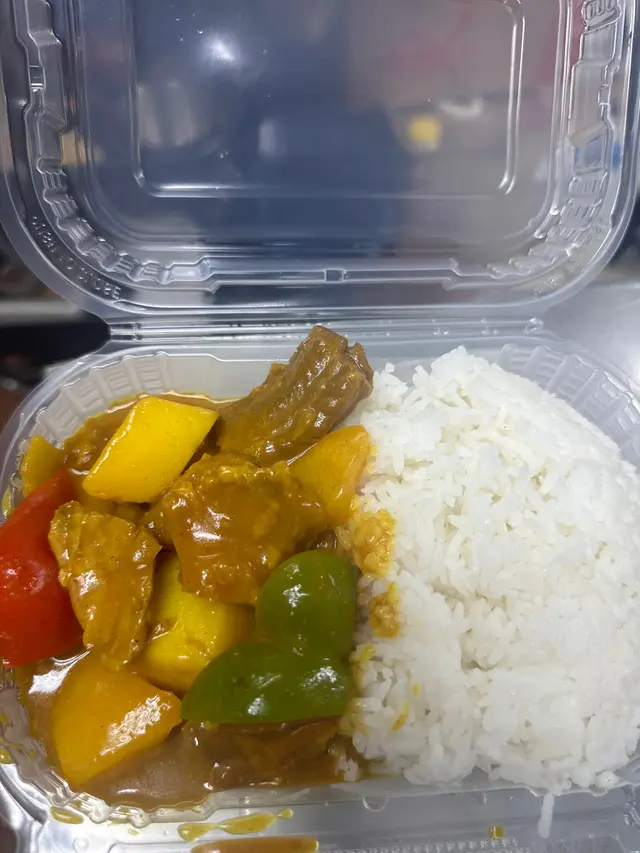 咖喱牛腩飯