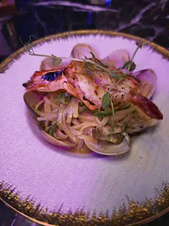 青咖喱泰式海鮮意麵