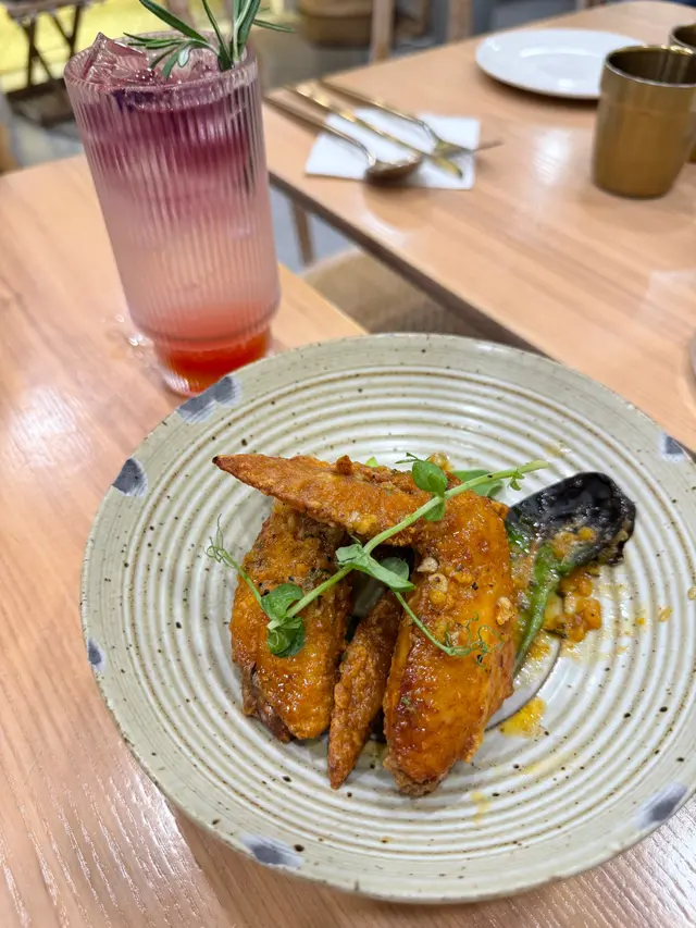 秘制蒜香牛油雞翼