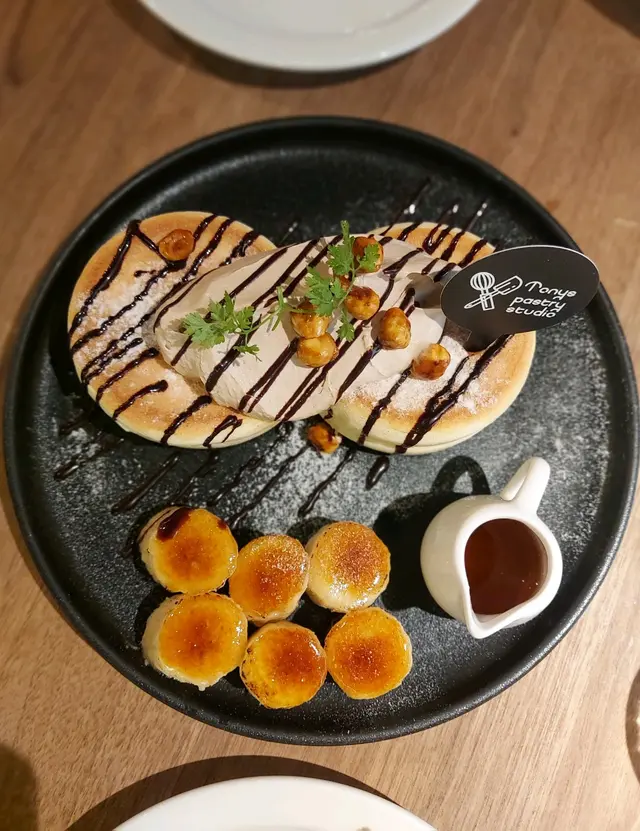 榛子朱古力焦糖香蕉梳乎厘班戟