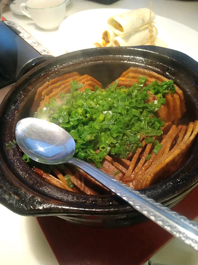 芋頭夠粉，味道都好，但過咸，又係勁多油