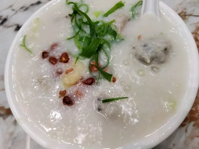 顺德佬鲮鱼球粥