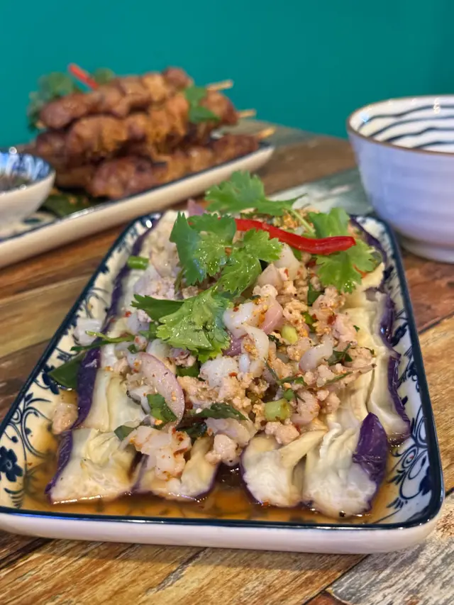 茄子肉碎魷魚沙律
