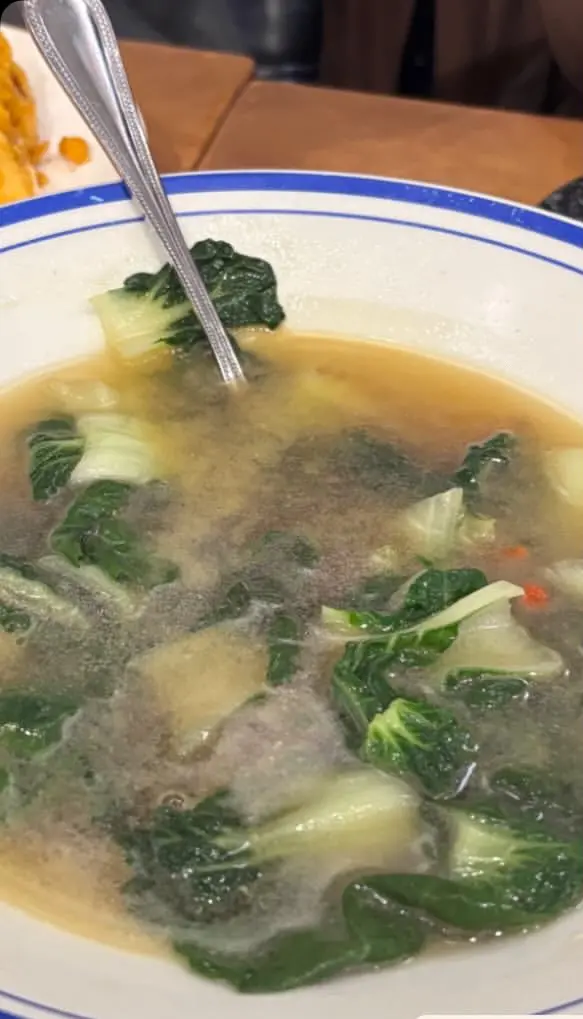 👉 **8/10** 🐖🌿豬潤大件厚切,嫩滑冇渣,杞子湯清甜,連湯帶菜飲晒!建議選小白菜,吸湯最正💦