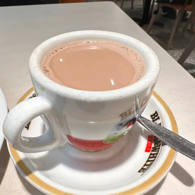 朱古力香配上微甜嘅奶味，溫暖又滿足