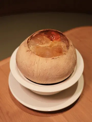 椰皇桃胶炖蛋白
